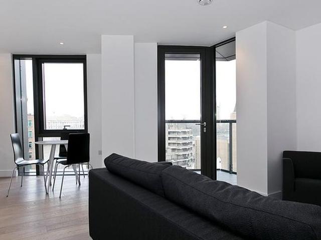 House for rent in South Lambeth, Greater London