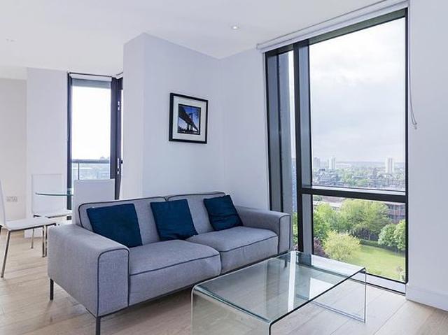 House for rent in South Lambeth, Greater London