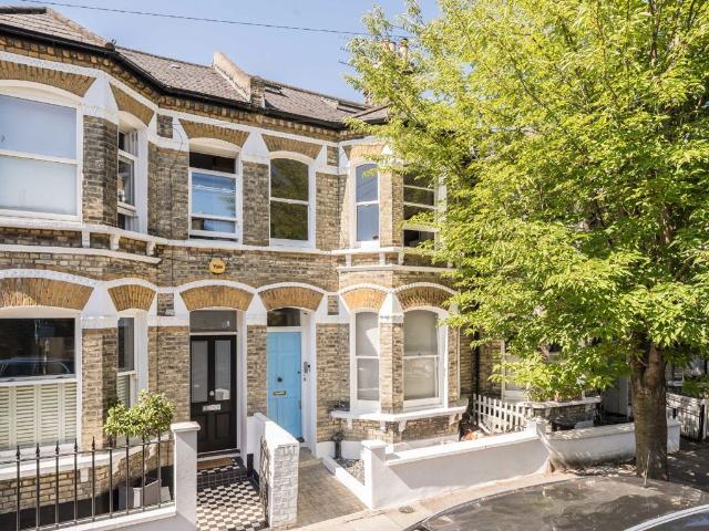 Apartment for rent in Clapham Junction, Greater London