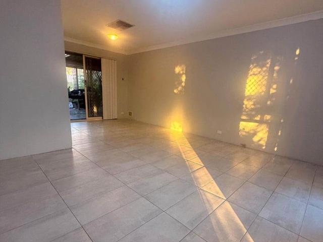 Room for rent in Parmelia, Western Australia