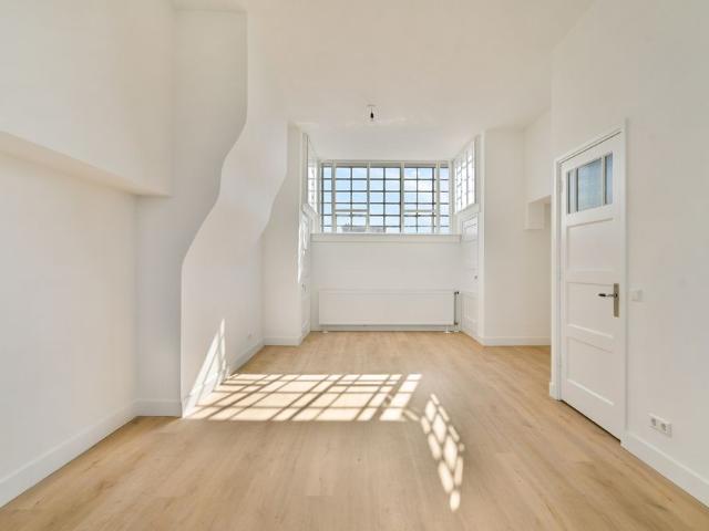 Appartement te huur in Zuid, Amsterdam