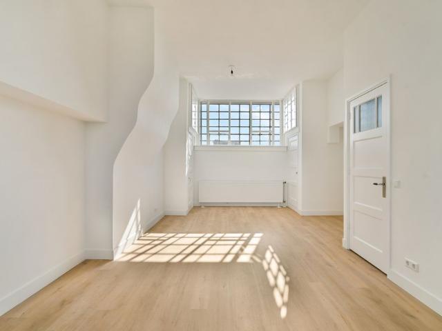 Appartement te huur in Zuid, Amsterdam