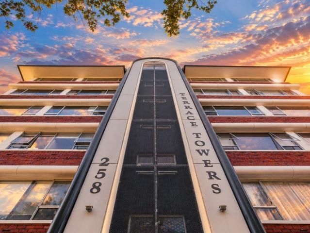 Apartment for rent in Mechanics Bay, Auckland