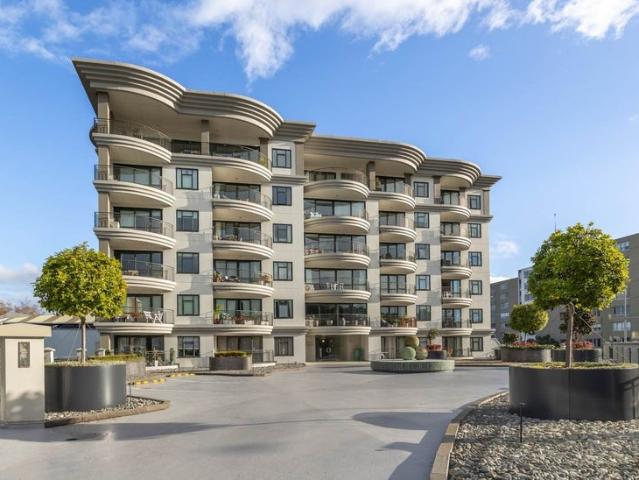 Apartment for rent in Mechanics Bay, Auckland
