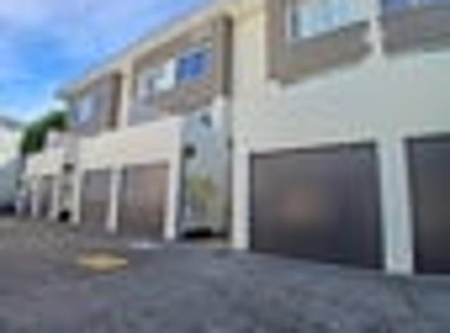 Townhouse for rent in Auckland, Oroua County