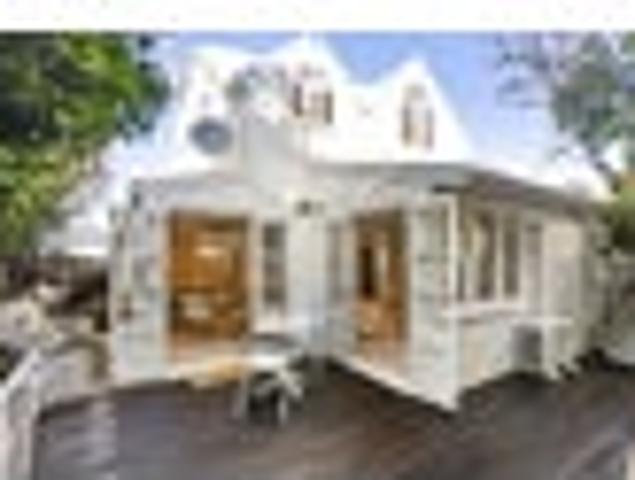 House for sale in Parnell, Oroua County