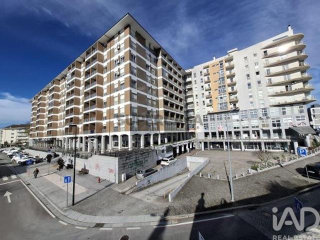 Garagem venda em Pioledo, Vila Real