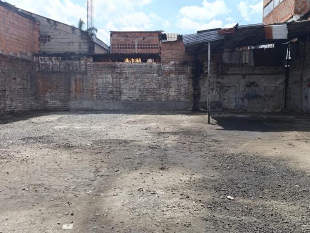 Parqueadero En Arriendo En Medellin En Suramericana A261060