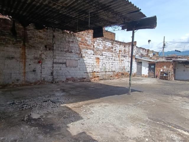 Parqueadero En Arriendo En Medellin En Suramericana A261060