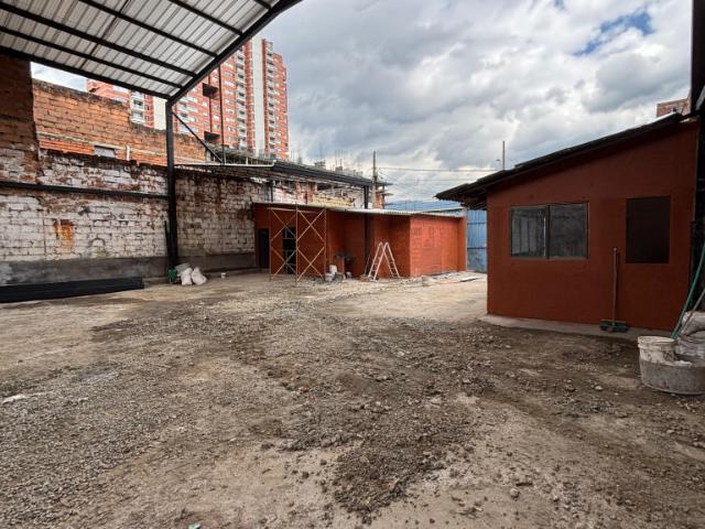 Parqueadero En Arriendo En Medellin En Suramericana A261060
