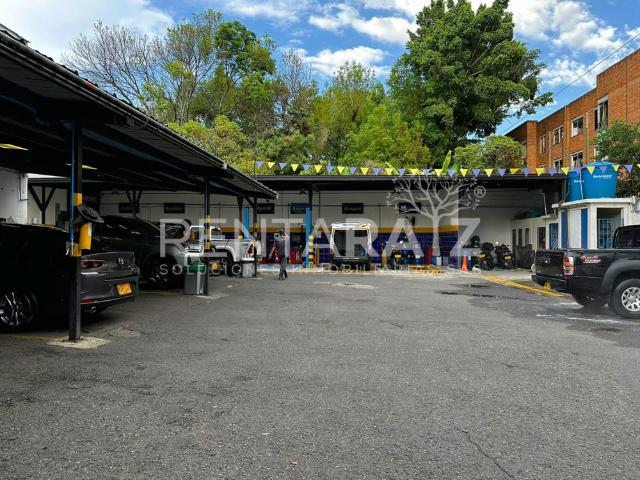 Parqueadero En Venta En Medellin En Los Colores V106429