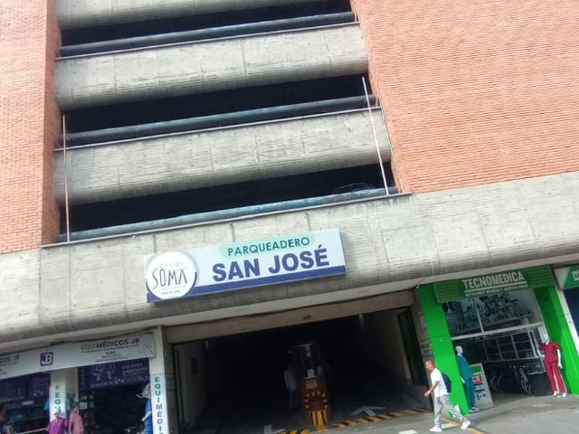 Parqueadero En Venta En Medellin En Centro V107630