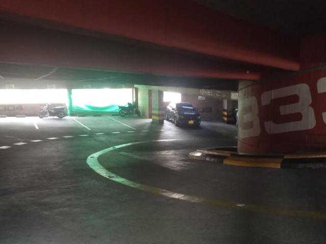 Parqueadero En Venta En Medellin En Centro V107630