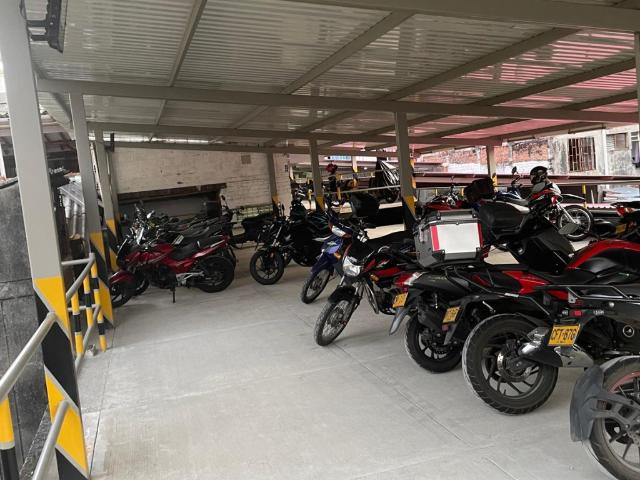 Parqueadero En Venta En Pereira En Centro V156051