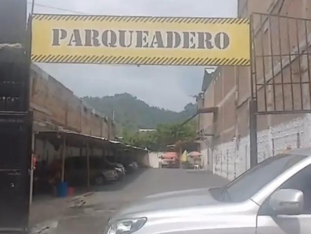 Parqueadero En Venta En Santa Rosa De Cabal En Centro V355624