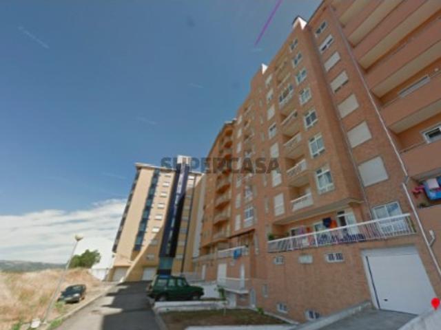 Garagem venda em Bragança