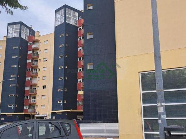 Garagem alugar em Lisboa