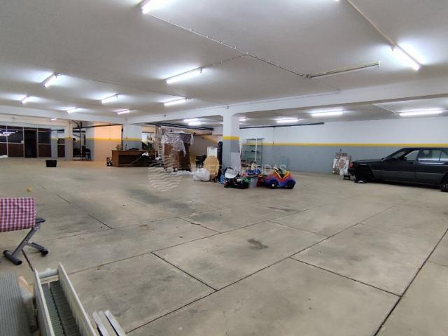 Armazém venda em Mafamude, Mafamude