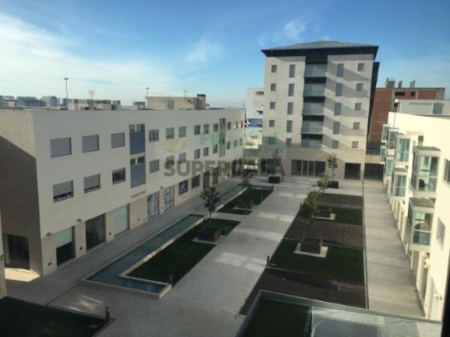 Garagem venda em Almeirim, Santarém