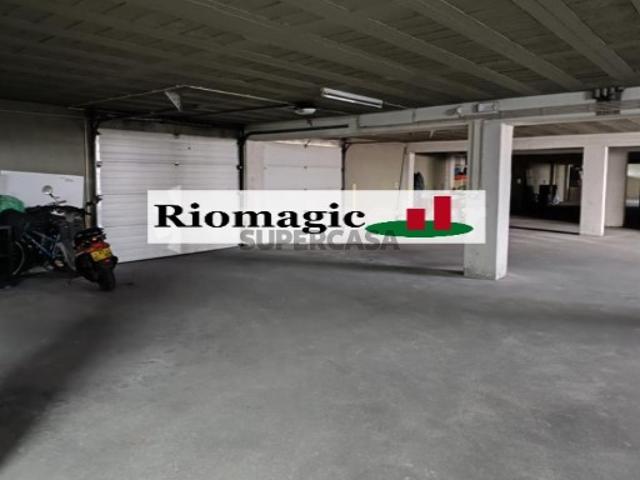 Garagem venda em Alcobaça, Leiria