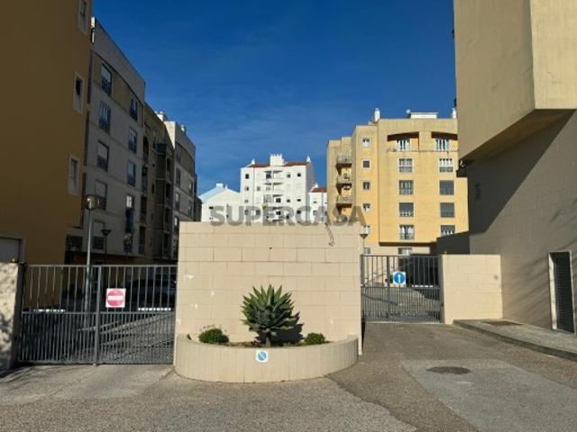 Garagem venda em Santarém