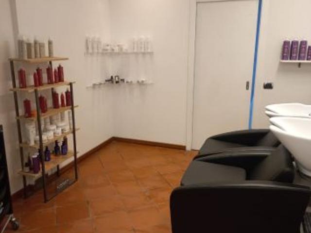 Locale Commerciale in affitto a San Martino, Como