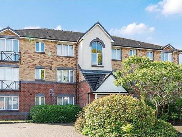 House for sale in Weybridge, Elmbridge