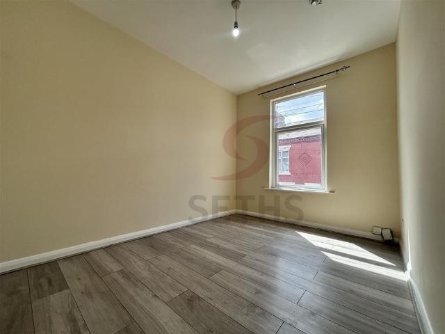 Room for rent in Spinney Hills, Old Wharf