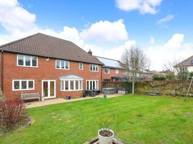House for sale in Feckenham, City Of Bristol