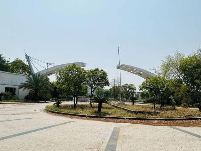 Land for sale in Hariana