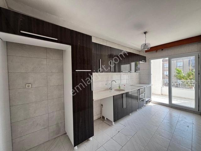 Yenişehir, Mersin içerisinde kiralık mülk