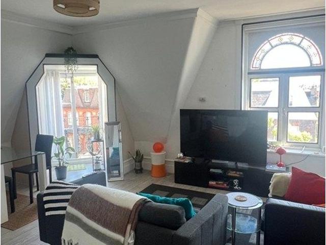 Room for rent in West Hampstead, Greater London