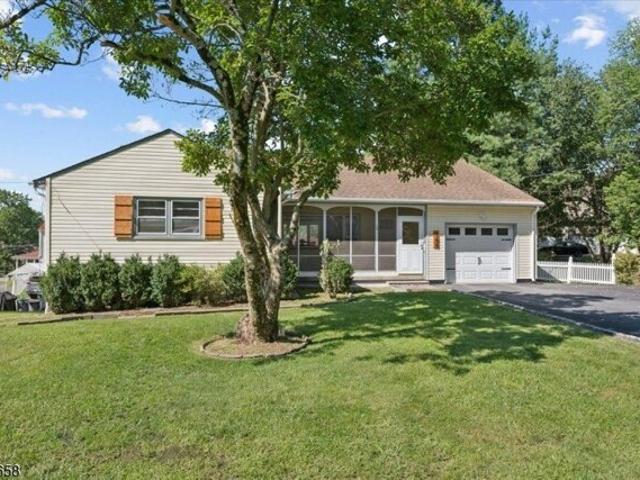 House for sale in Cedar Knolls, New Jersey