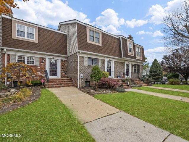 House for sale in Avenel, New Jersey