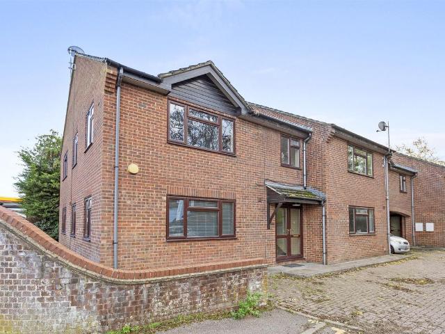 Apartment for rent in Aston Clinton, Buckinghamshire