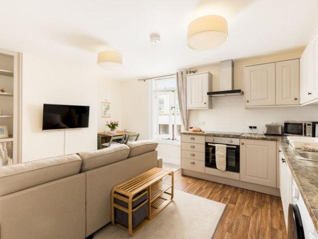 Apartment for rent in Dursley, School House
