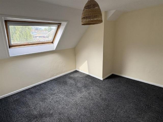 Apartment for rent in Dursley, School House