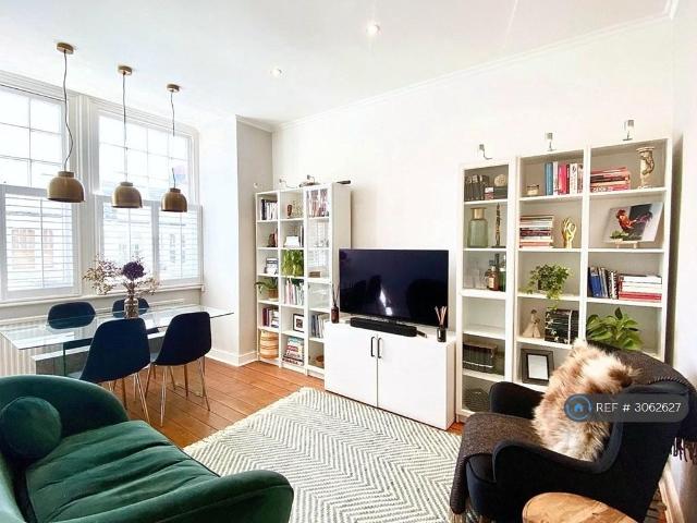Apartment for rent in Parson's Green, Greater London