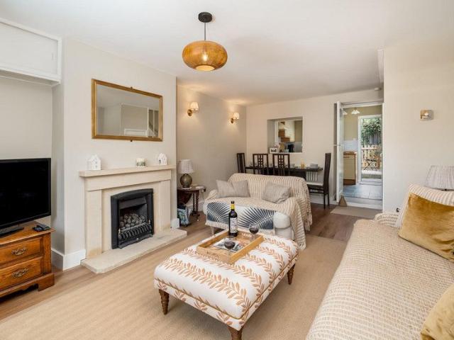 House for rent in Evershot, Oxfordshire