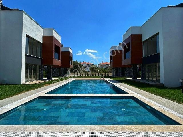 Edremit, Balikesir içerisinde satılık Villa