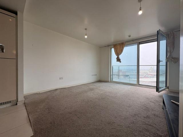 Apartment for rent in Hayes, Greater London