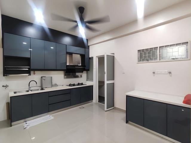 Townhouse for rent in Tanjong Sepat, Selangor