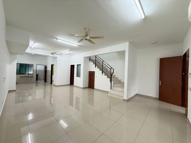 Terraced House for rent in Petaling, Alam Impian