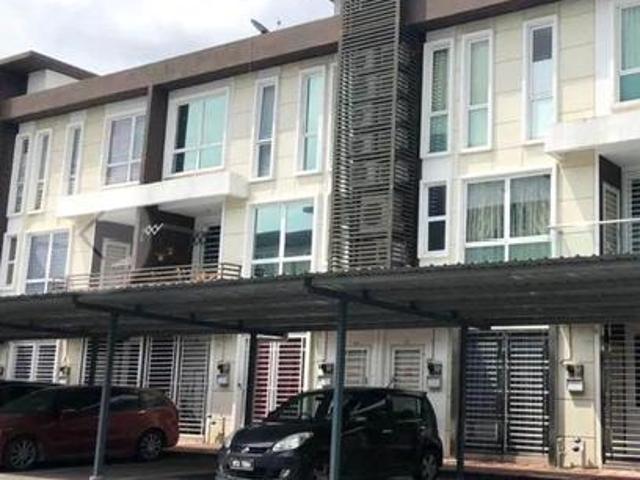 Townhouse for rent in Kajang, Langat
