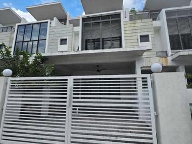 Terraced House for rent in Seksyen 35, Shah Alam