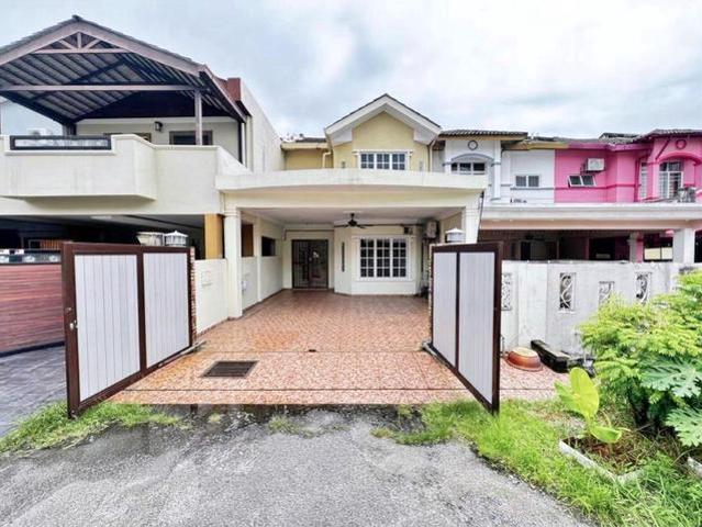 Terraced House for sale in Seri Kembangan, Majlis Bandaraya Subang Jaya