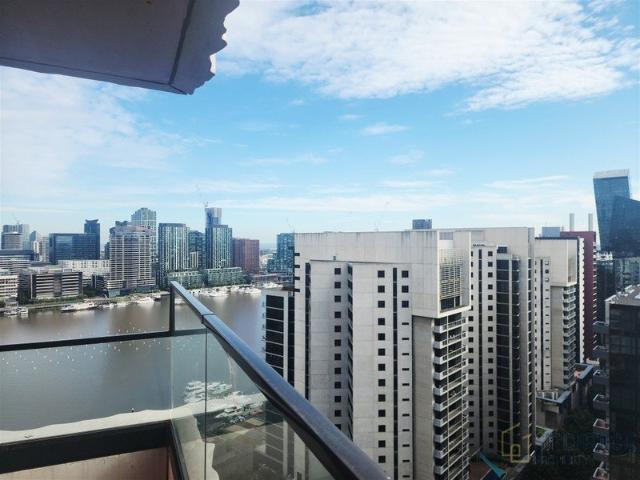 Apartment for rent in Docklands, Melbourne