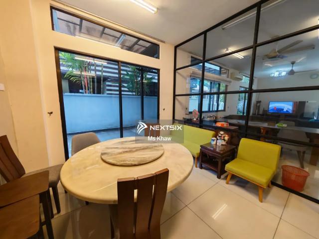 Residential House for sale in Kuching, Bahagian Kuching