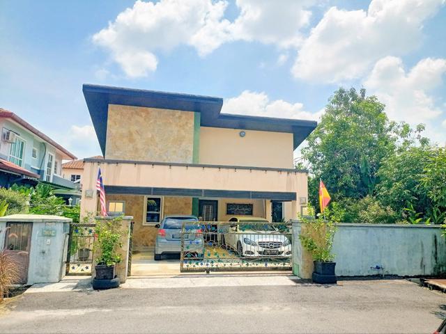 Bungalow for sale in Kajang, Langat