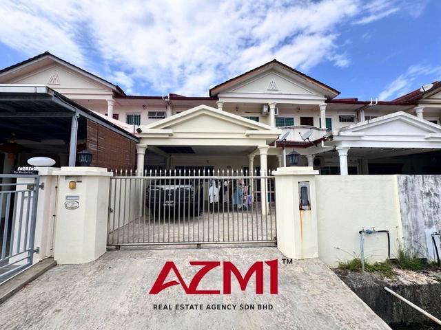 Terraced House for sale in Long Miri